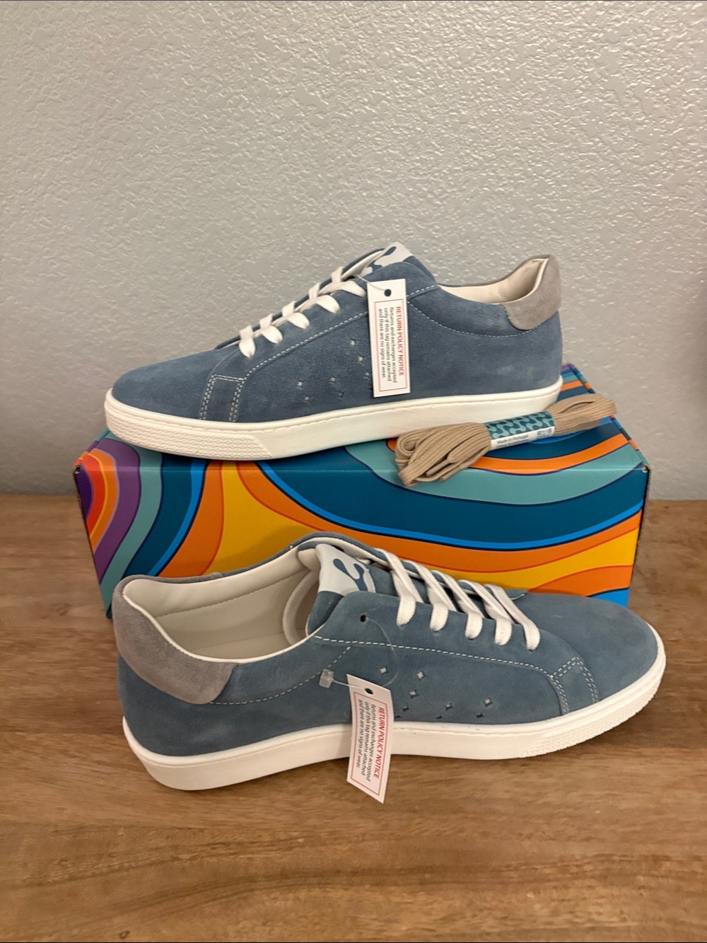 Lazo Suede Low-Top Sneakers in Dusty Blue and Light Gray